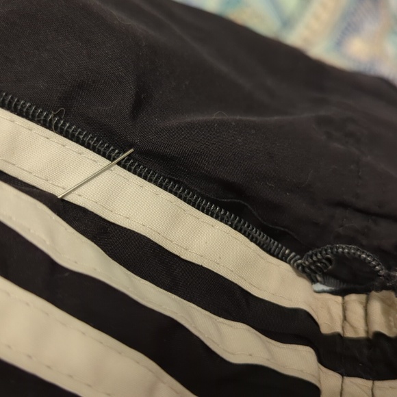 Adidas woman size small vintage pants string to adjust waist minor wear - Picture 8 of 9